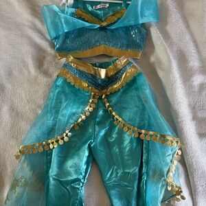 Jasmine princess costume for 4t or 5t girl.  Aladdin costume